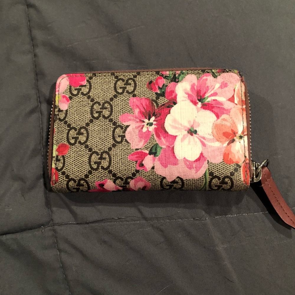 Authentic GUCCI Bloom Wallet